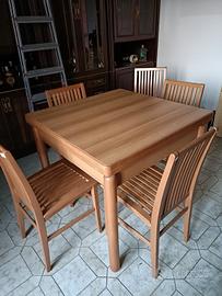 tavolo allungabile e sei sedie