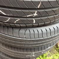 4 gomme seminuove Michelin 195/60/18 95%