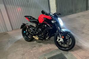 MV Agusta Brutale 800