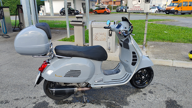 Vespa 300 supertek