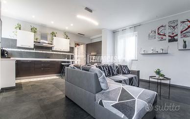 OLGIATE OLONA - TRILOCALE TOTALMENTE RISTRUTTURATO