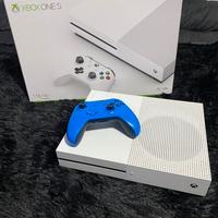 Xbox One S 1TB + controller