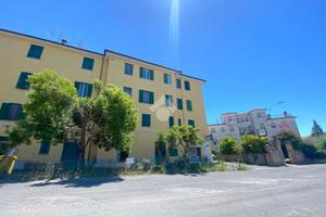 3 LOCALI A MONTOPOLI DI SABINA