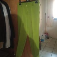 pantaloni, camicie e giacche 