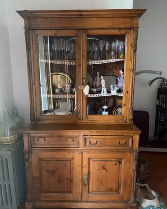 Vetrina in legno