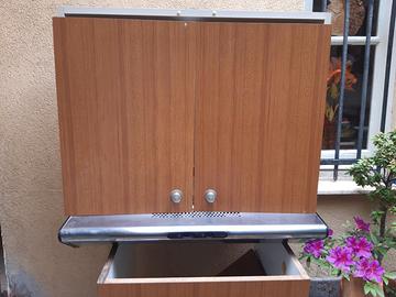 cappa aspirante con mobiletto formica