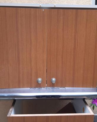 cappa aspirante con mobiletto formica