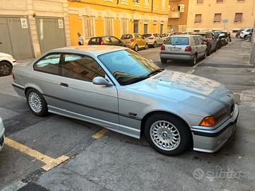 E36 318is INCIDENTATA