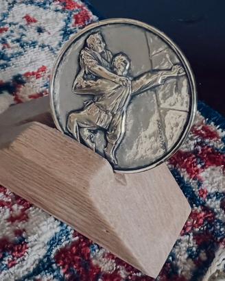 Medaglia d’argento olimpionica di judo.