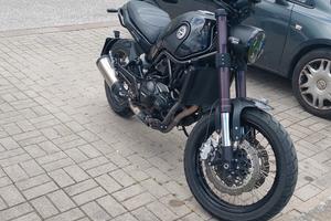 Benelli 500 Leoncino Trail