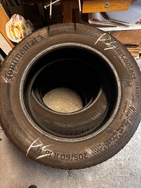 Gomme auto continental r16