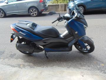 Yamaha X-Max 300 blu anno 2020 km 35.000