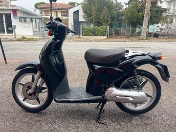 Aprilia Scarabeo 50 nero 1996