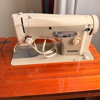 Macchina da cucire Necchi