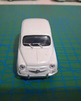 modellino 1/43 fiat 600 d solido