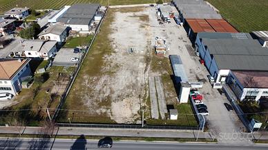 Terreno industriale, varie misure