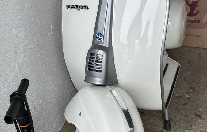 Piaggio Vespa 50 Special (V5B3) - 1980