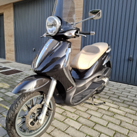 Piaggio Beverly Tourer 300