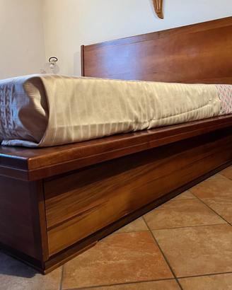 LETTO MATRIMONIALE IN NOCE ITALIANO