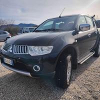 Mitsubishi L200 2.5 DI-D/136CV DC Invite Plus