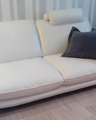 Divano chateau d'ax e pouf letto