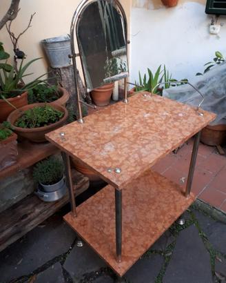 Toilette di marmo rosa