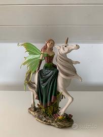 Folletto dei Sogni su unicorno Statuetta Metallo
