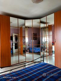 armadio specchiato con cabina 