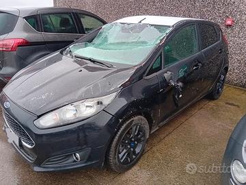 FORD Fiesta 1.0i INCIDENTATA senza motore 2016