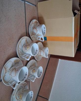 Set tazzine e piattini thun