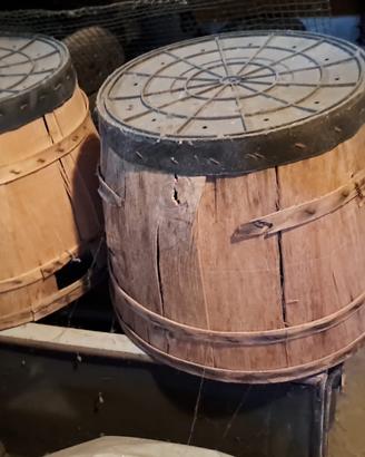 2 damigiane da vino (40 euro tot)