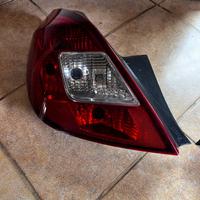fari posteriori opel corsa