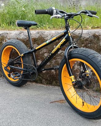 Mongoose 20" Boy's Massif Fat Bike 