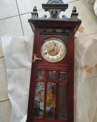 antica orologio a pendolo 