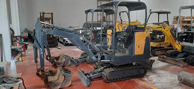 Miniescavatore VOLVO EC 18