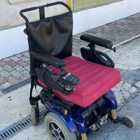 Carrozzina elettrica ausilio disabili