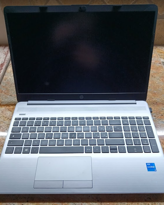HP 250 G8 Notebook PC