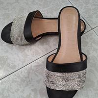 Sandali ciabatta neri con strass nr.36