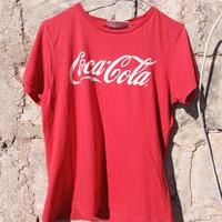 magliettina coca cola taglia M come nuova 