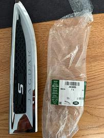 Badge laterali logo modanatura Jaguar e pace