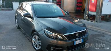 Peugeot 308 15 Blue HDi 130cv automatico 
