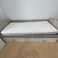 Divano letto 2024 completo