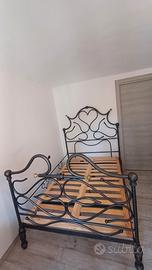 Letto in ferro battuto di fine 800 compreso doghe