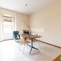 TRILOCALE IN CENTRO A BAVENO