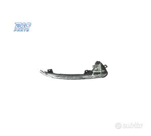 FANALE LATERALE DESTRO PER SPECCHIO AUDI A6 11-15