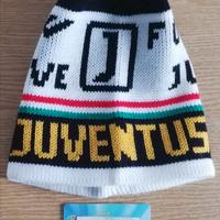 Cappellino Juve vintage anni 80 di lana mai usato