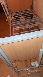 Letto tipo ospedaliero