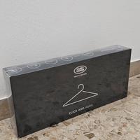 click and hangar land rover