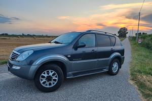 Ssangyong Rexton gancio traino autocarro manuale