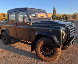 LAND ROVER Defender - 2010 crew cab